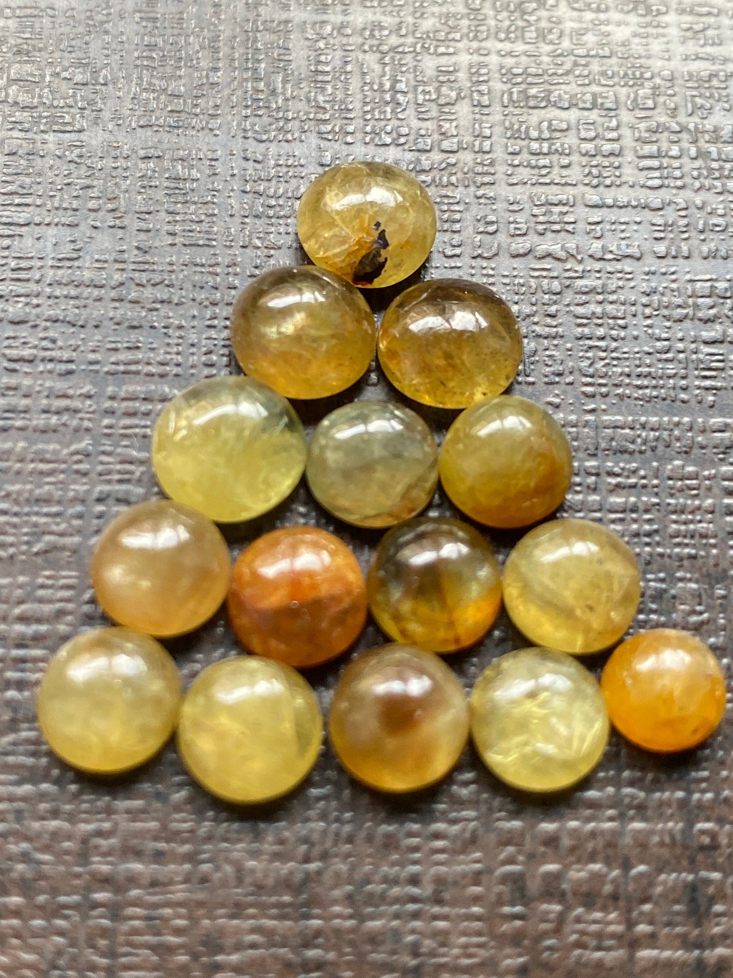 Stunning very rare Kenya mines yellow sapphire cabochons smooth Bicolor  wt 22 carats pcs 15 size 5.4x5-7.3x7mm sapphire round rosecut gems