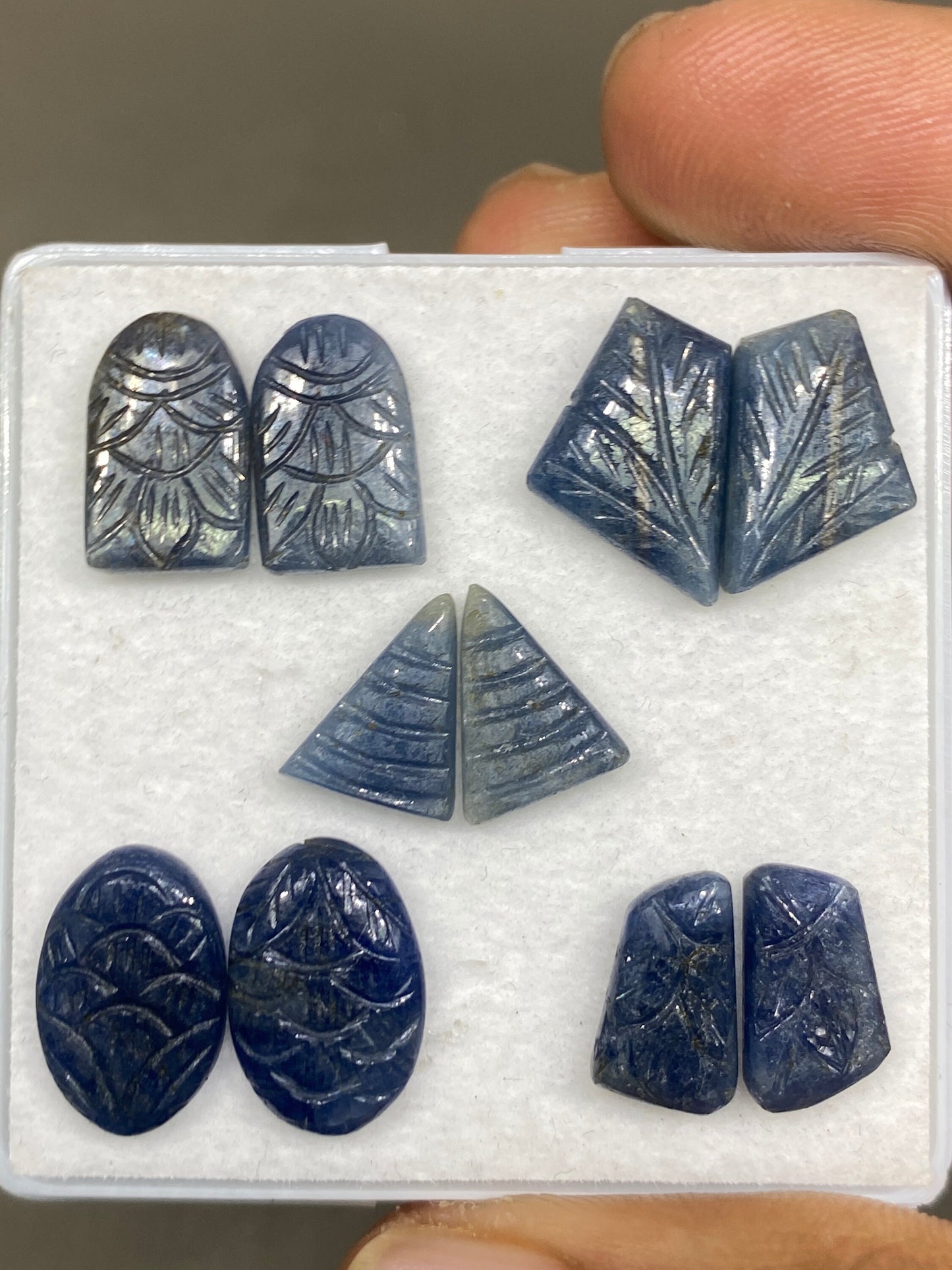 Stunning rare blue sapphire leaf carving fine quality pcs10 wt 42 cts size 11x9-14x10mm sapphire carving unheated untreated sapphire earring