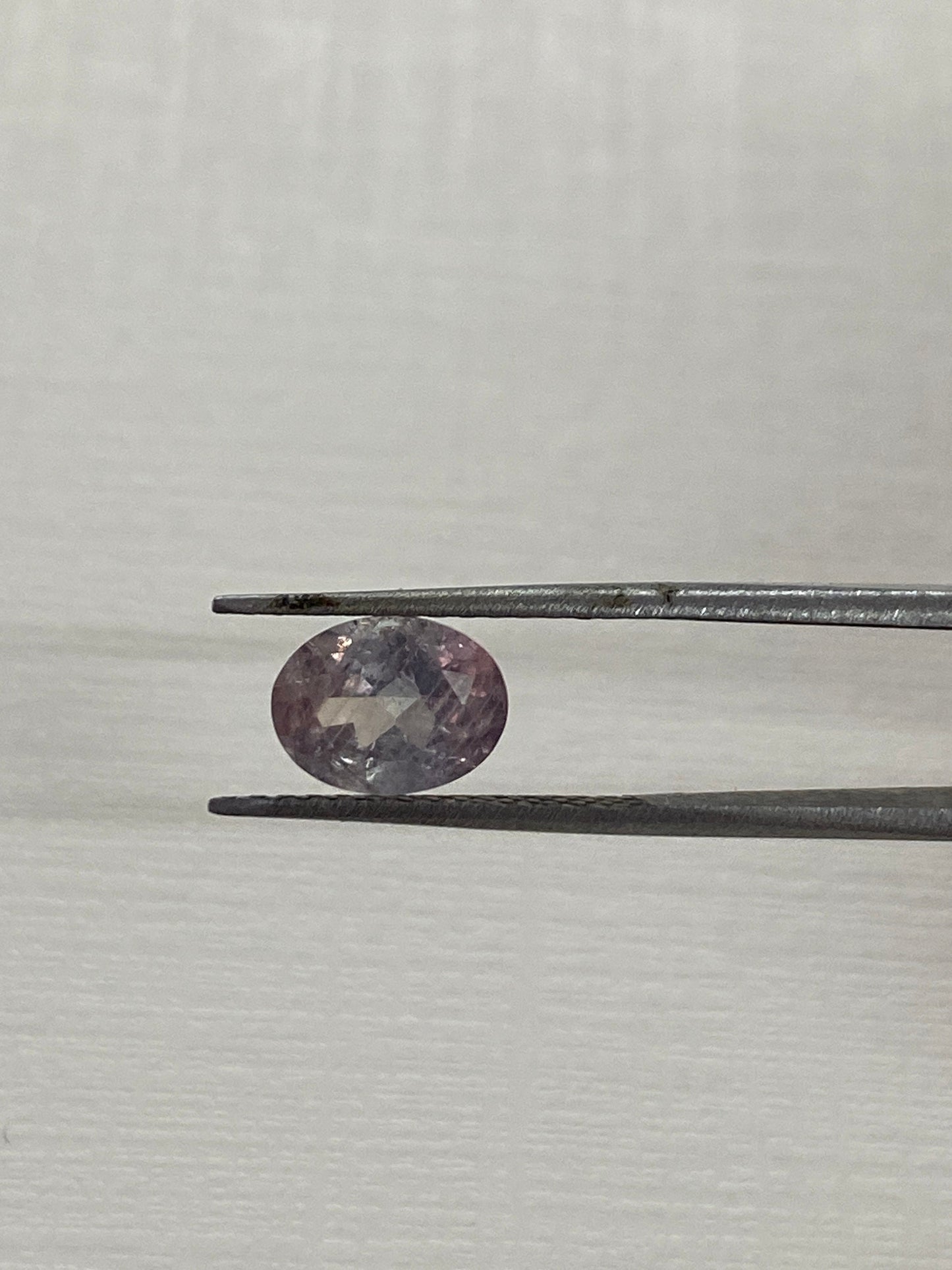 Extremely rare bi color sapphire  bi color sapphire natural unheated untreated weight 2 carats size 8.4x6.4mm natural