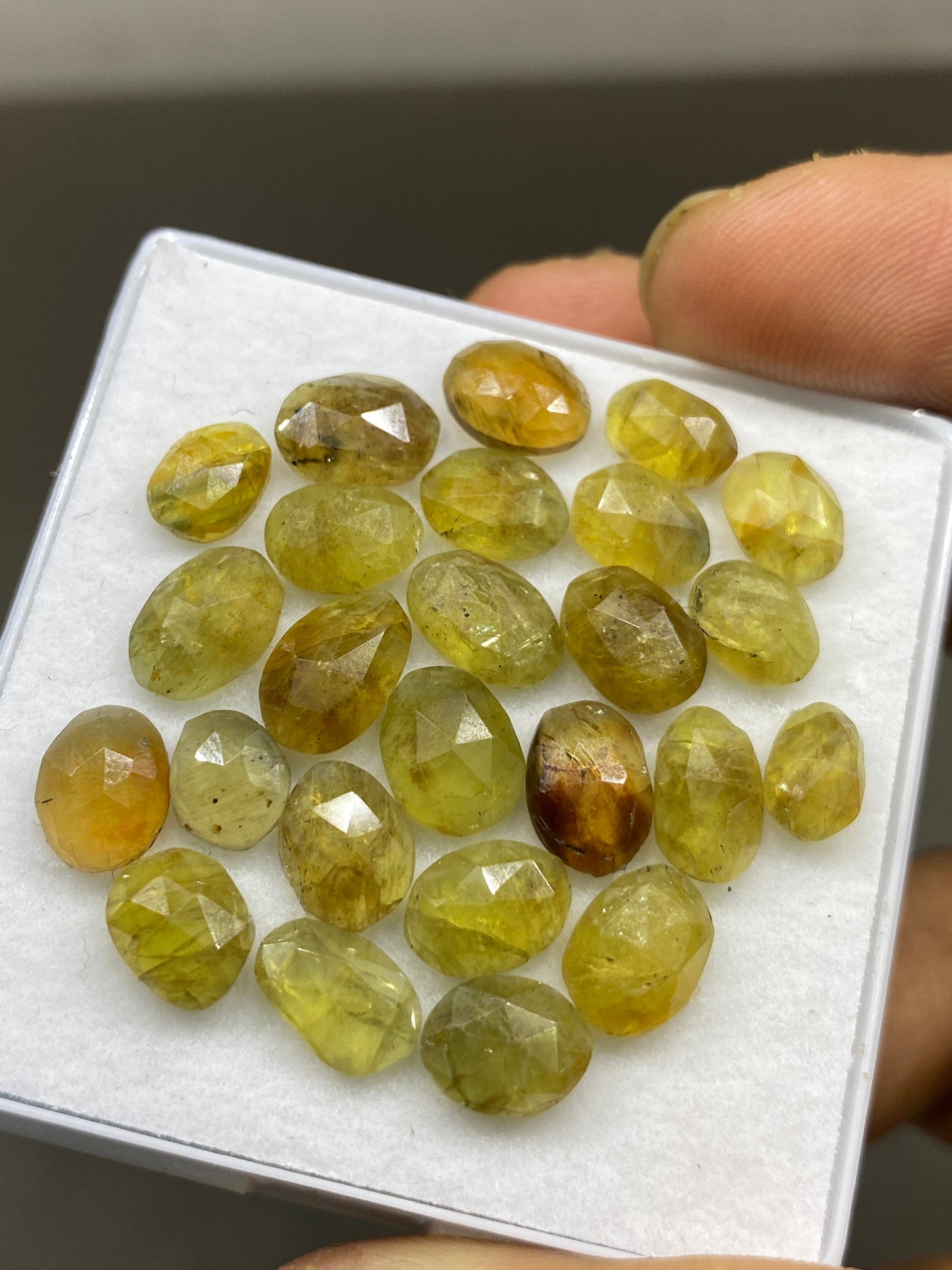 Stunning very rare Kenya mines yellow sapphire Bicolor rosecut wt 40 carats pcs 25 size 7x5-10x6mm sapphire rosecut gems