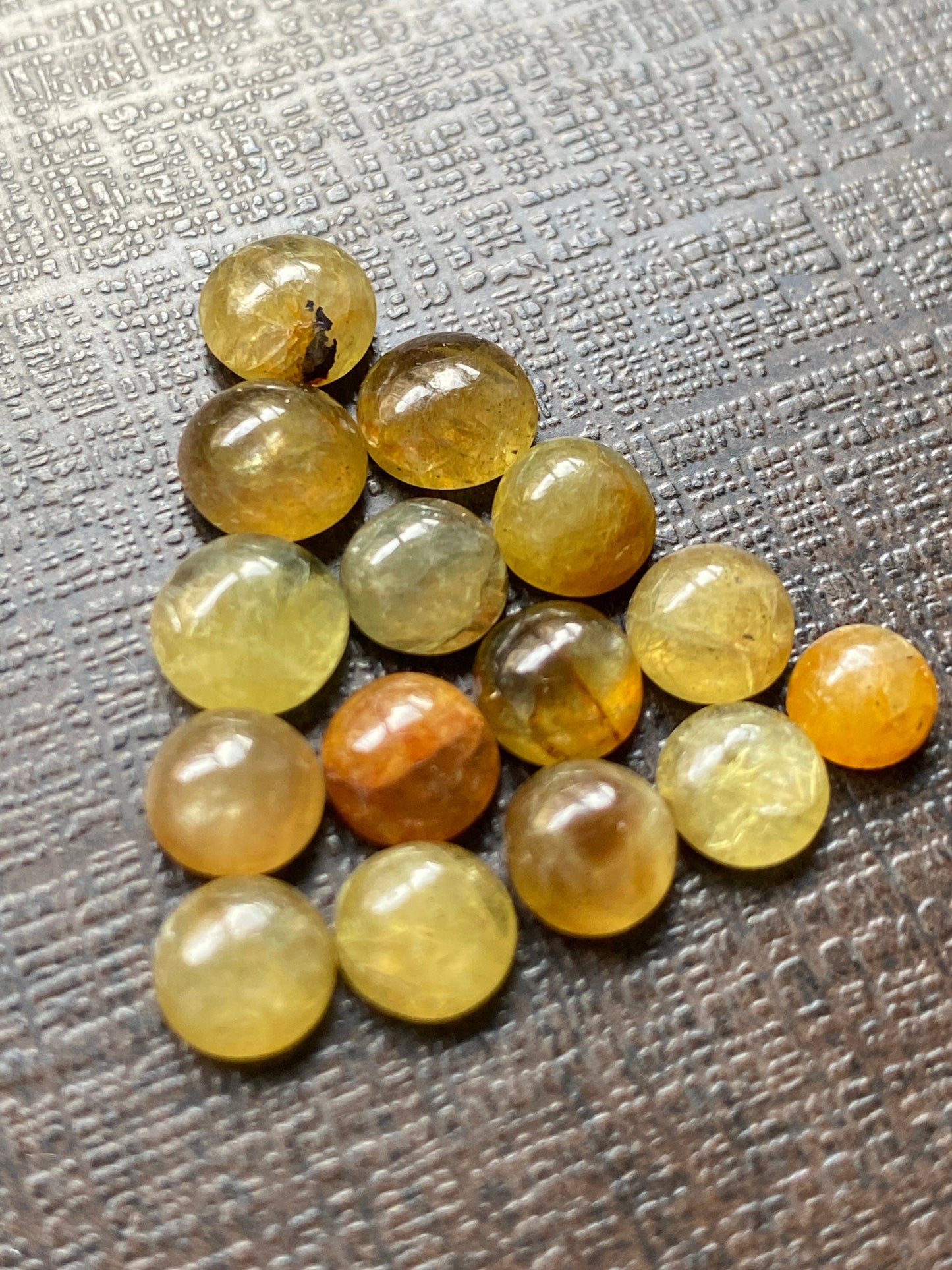 Stunning very rare Kenya mines yellow sapphire cabochons smooth Bicolor  wt 22 carats pcs 15 size 5.4x5-7.3x7mm sapphire round rosecut gems