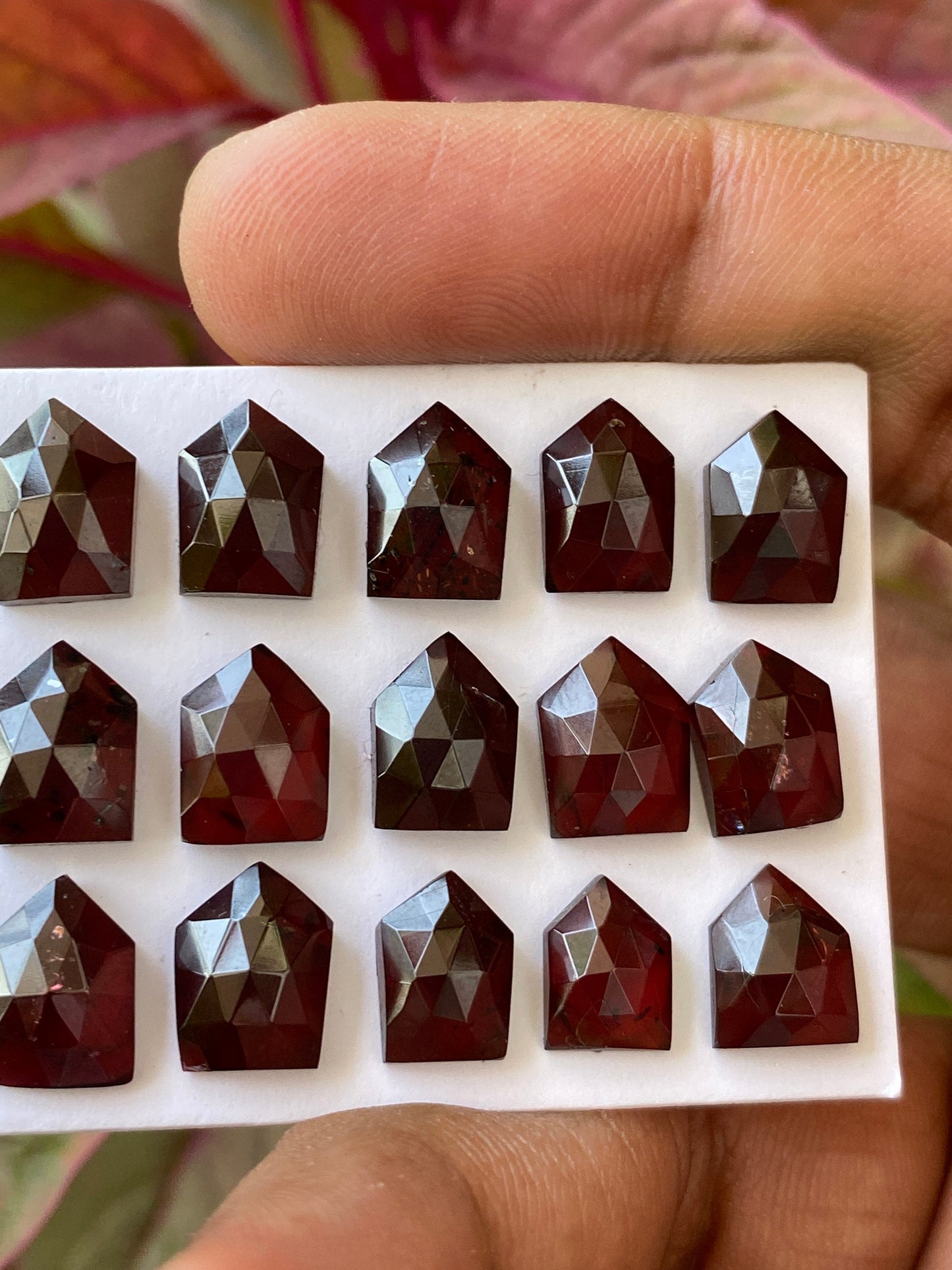 Gorgeous Rare red garnet geometric gate  wt 60 cts  pcs 15 size 9x7-10.5x8mm red garnet gate shape faceted jewelry supply