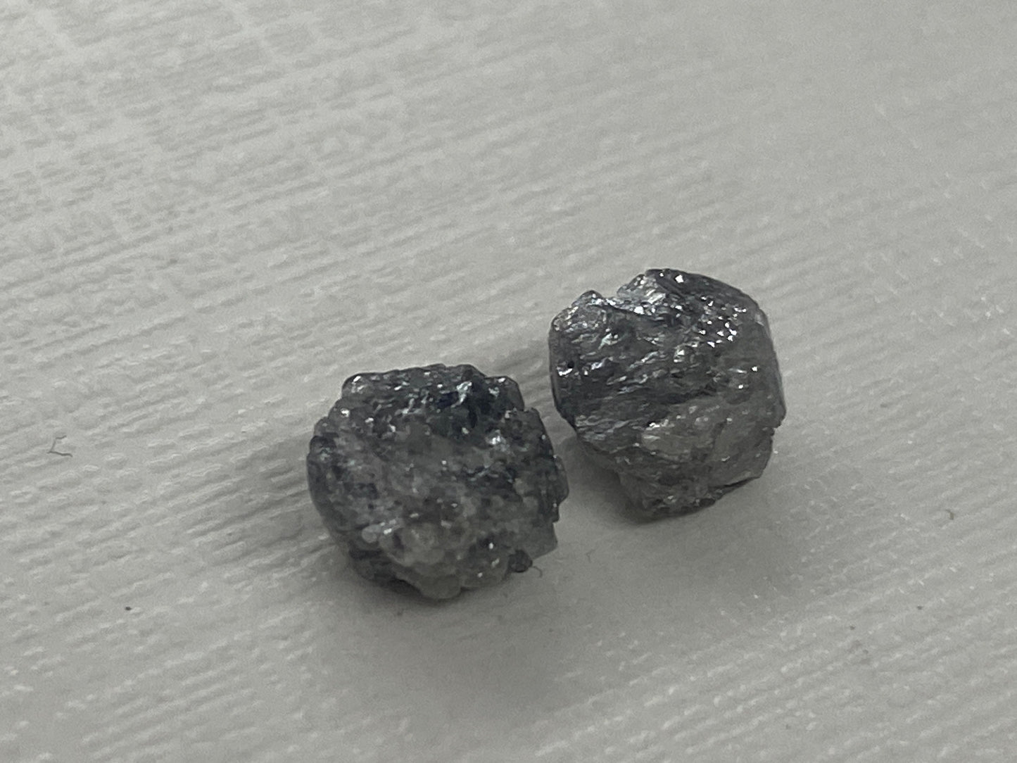 Natural Diamond raw pair ideal for earrings rough diamond pair wt 3.55 carats size 7.5x6.5mm diamond rough pair supply