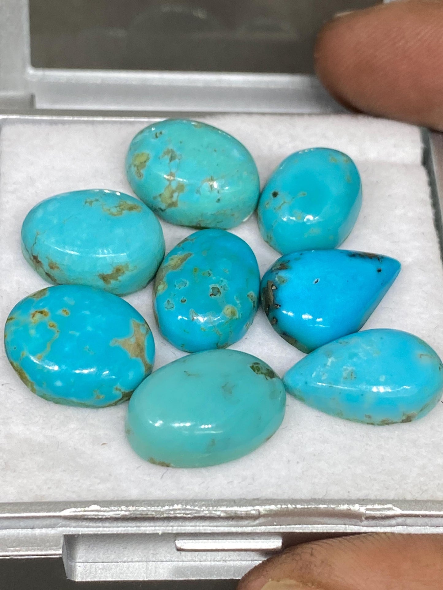 Stunning rare Arizona  mines Turquoise cabochons  natural smooth polished ovals pcs 8 wt 8.40 carats 13x10mm-15x10mm turquoise cabochons