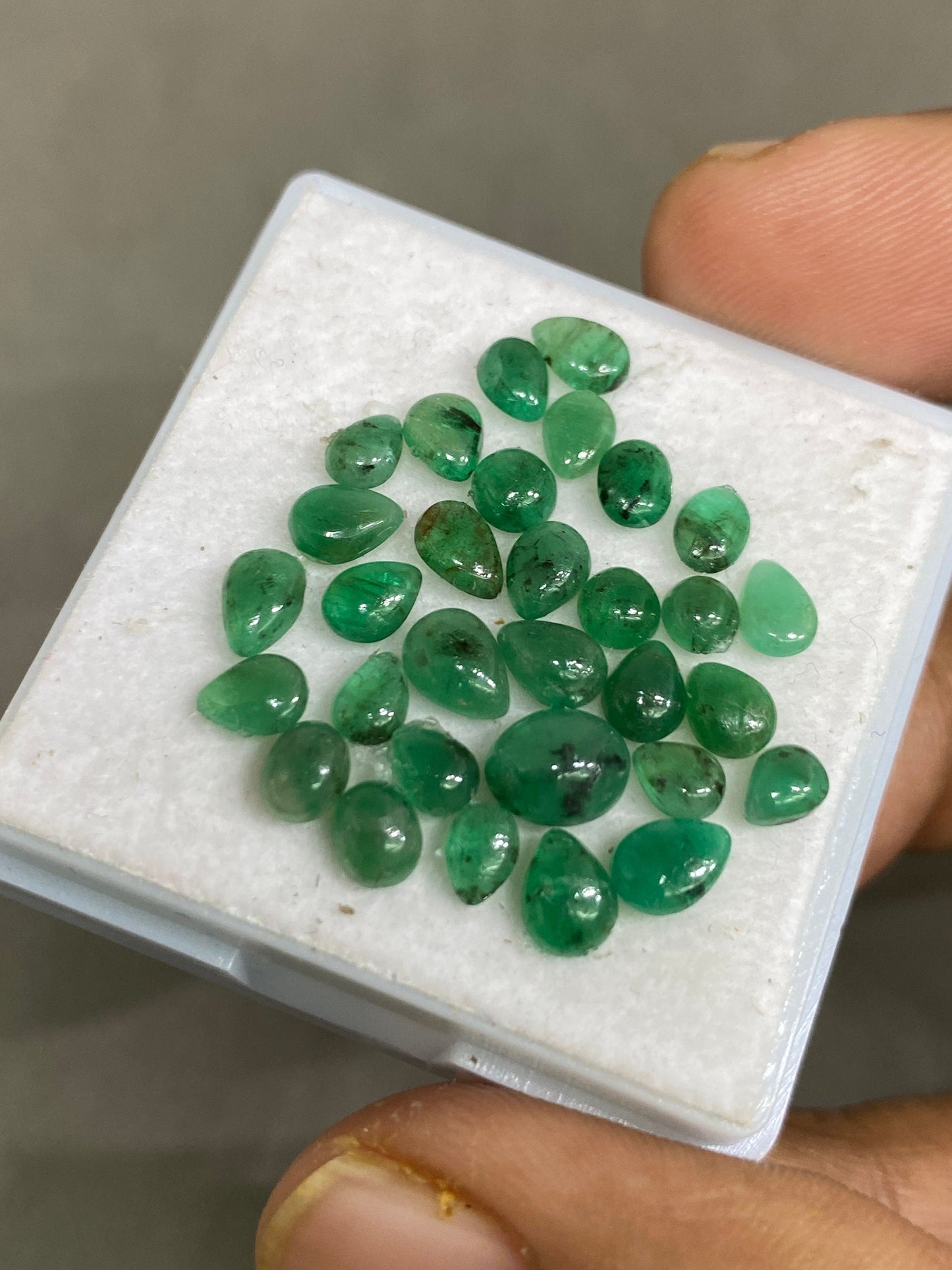 Massive rare Emerald cabochons mixed shapes emerald oval round pear weight 9.70 cts size  4mm- 7x5.6m  pcs 31 Emerald cabochon