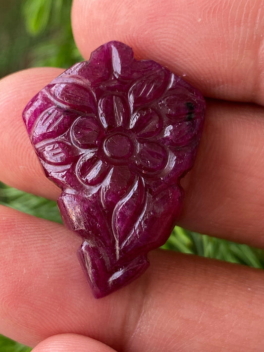 Dazzling very rare huge size natural ruby handmade flower carving weight 40 carats size 31.5x22.5mm ideal for pendant ruby leaf carving