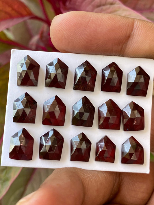 Gorgeous Rare red garnet geometric gate  wt 60 cts  pcs 15 size 9x7-10.5x8mm red garnet gate shape faceted jewelry supply