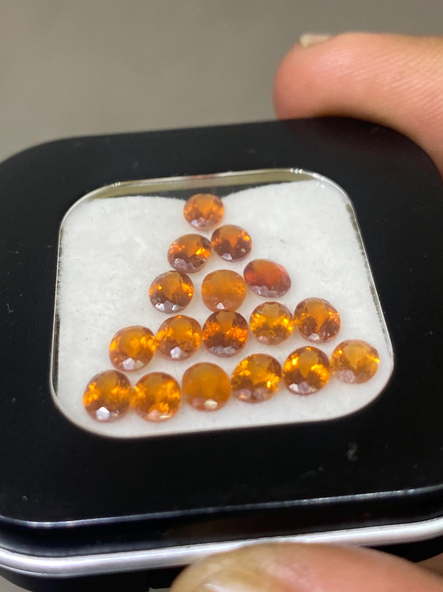 Awesome orange Fanta garnet oval  cut weight carats pcs 17 size  spessartite garnet faceted