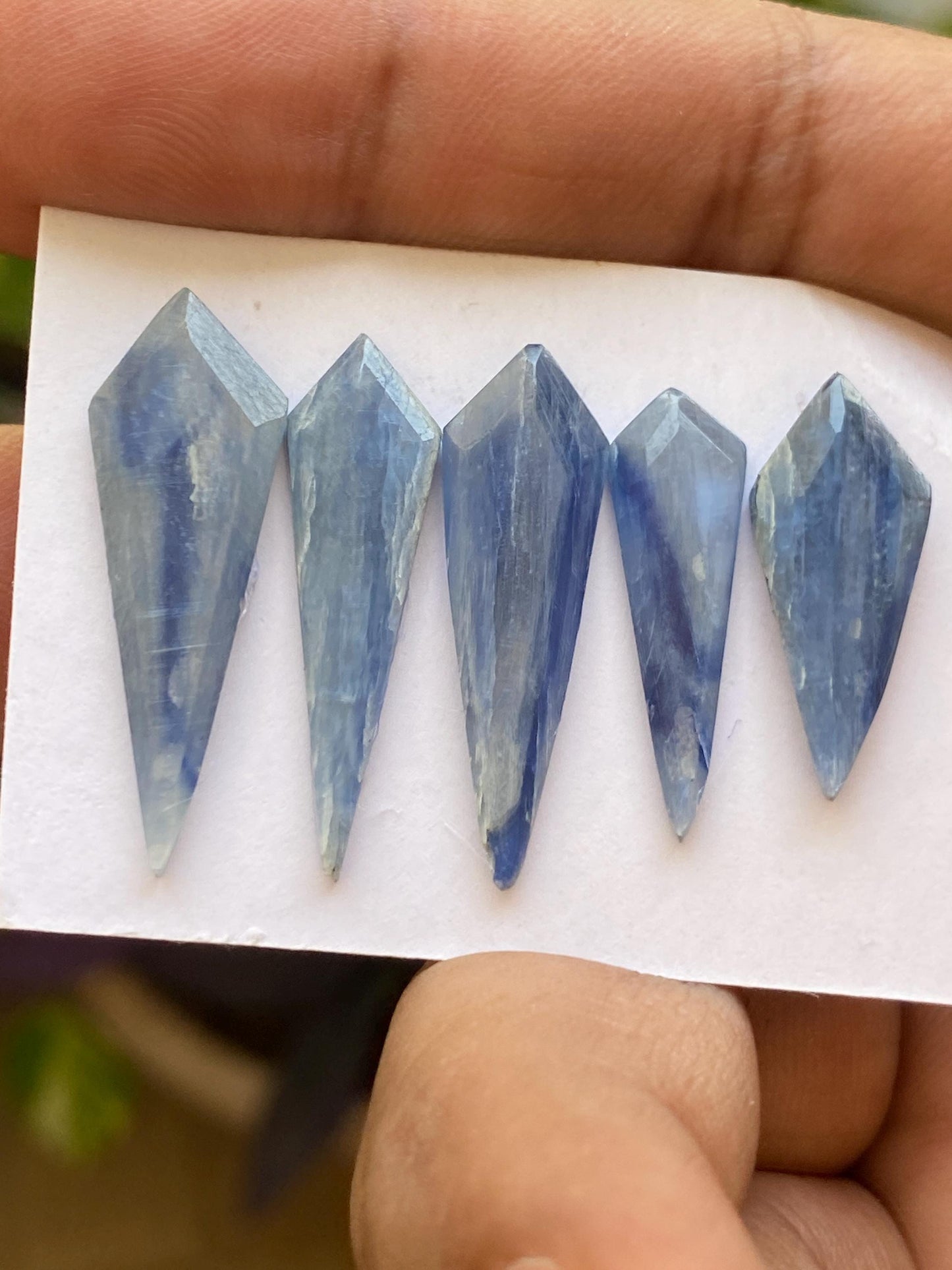 Cute rare sheen blue kyanite geometric kite flats fine quality wt 25 carats size 22x9-30x10mm pcs 5 sheen  kyanite blue kite