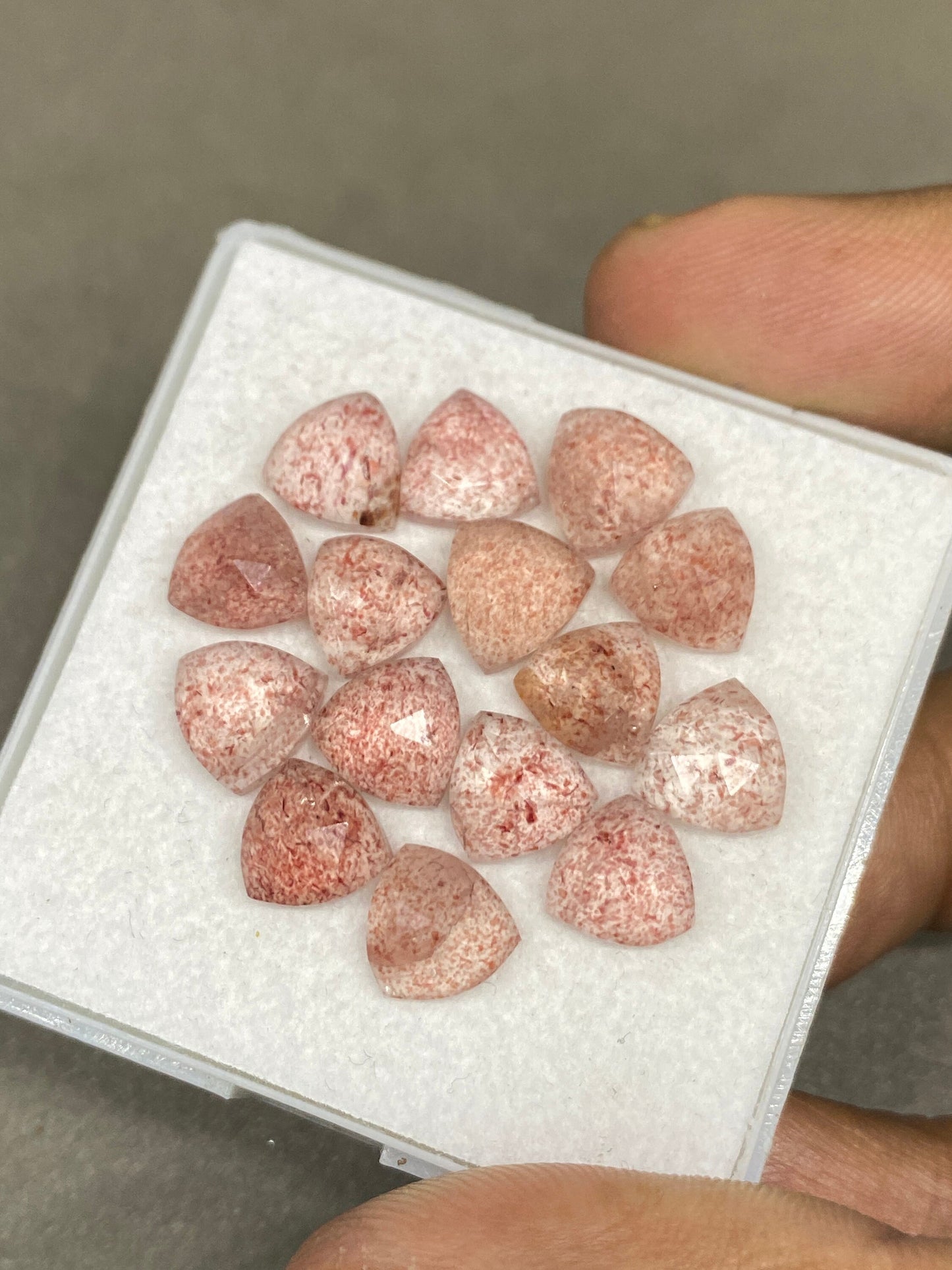 Dazzling Strawberry quartz trillion rosecut cute lot pcs 15 weight 31 carats size 9mm approx pink color strawberry quartz rosecut