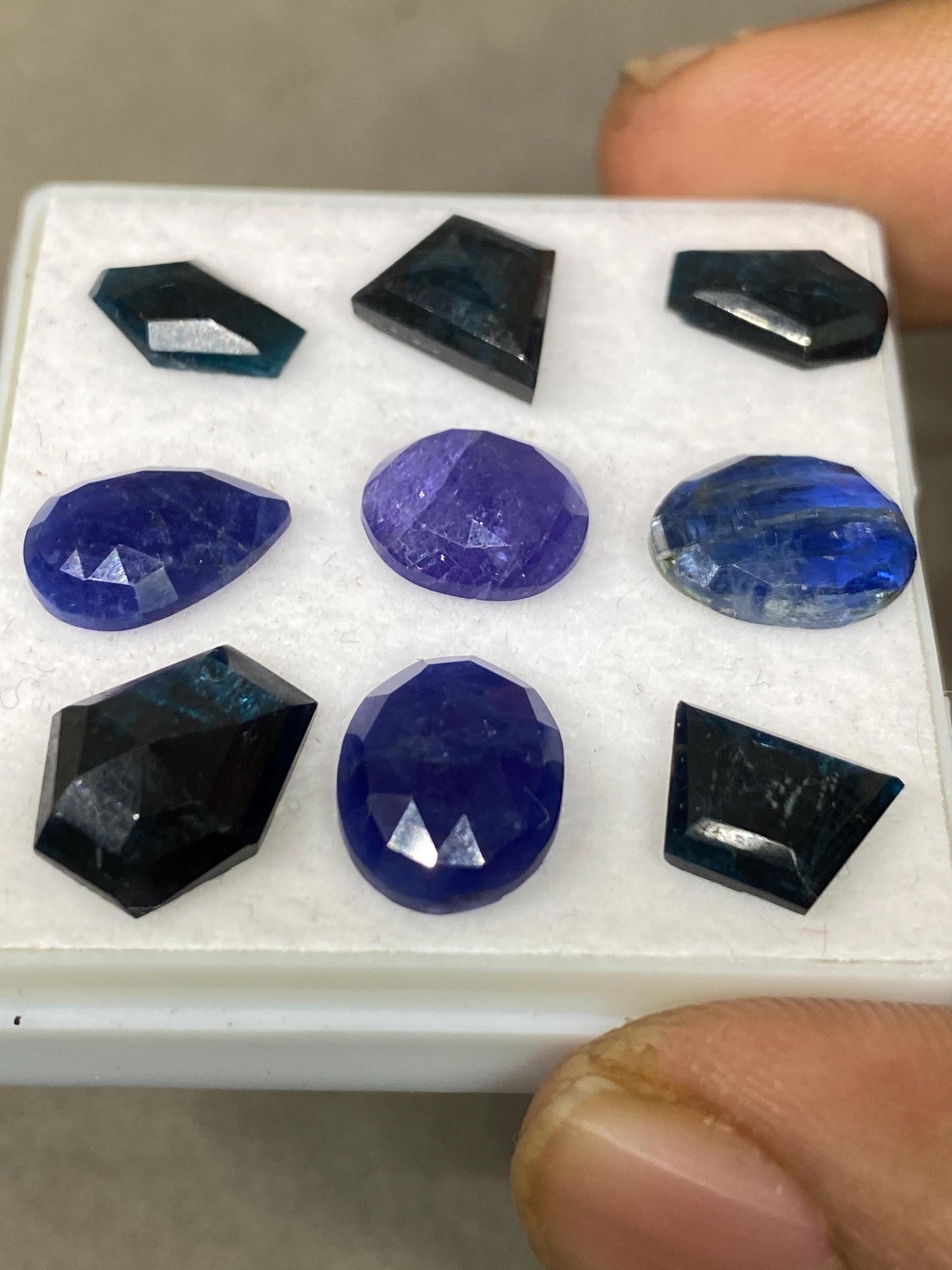 Beautiful rare mix cabochons teal kyanite rosecut sodalite tanzanite size 9x8mm-11x10mm mix stones cabochon pcs 9 wt 20.90 cts