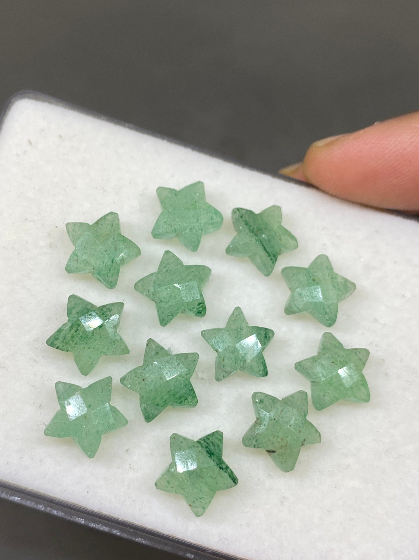 Attractive green quartz faceted star shape carving briolette drilled pcs 12 wt 39 cts approx size 10-11mm green quartz star briolette