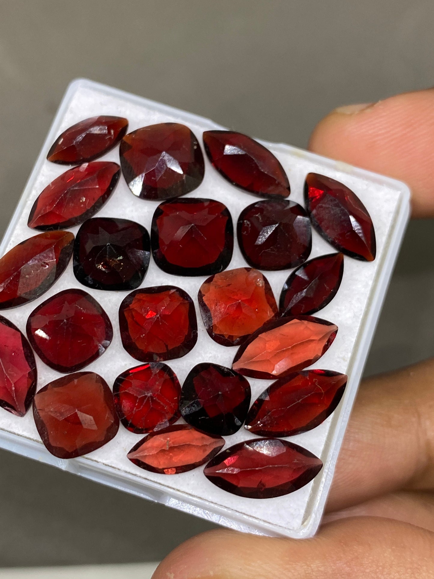 Rare Garnet cut mix shapes pcs 24 size 7mm-9mm wt 48 cts Garnet cut stone good quality January birth stone