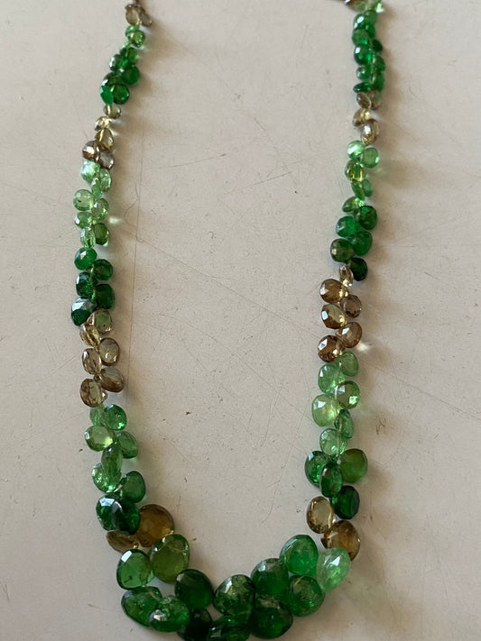 Tsavorite  hearts briolettes color change garnet heart necklace weight  carats size length Inches AAAAA quality designer beads necklace