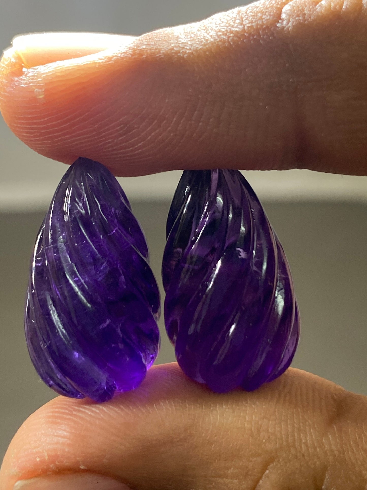 Natural Amethyst twisted drops hand carved earring set wt 52 cts pcs 2 size 23x13mm  lavender blue carving