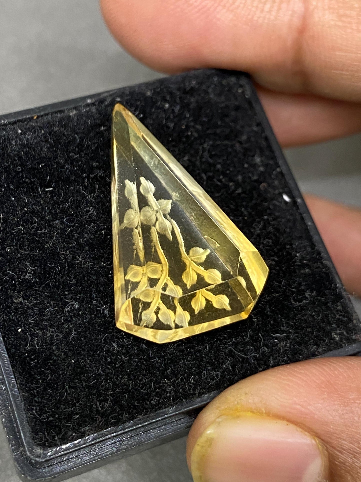 Lovely AAA Citrine intaglio carving cutstones wt 47 carats pcs 1 size 27x16mm citrine carving