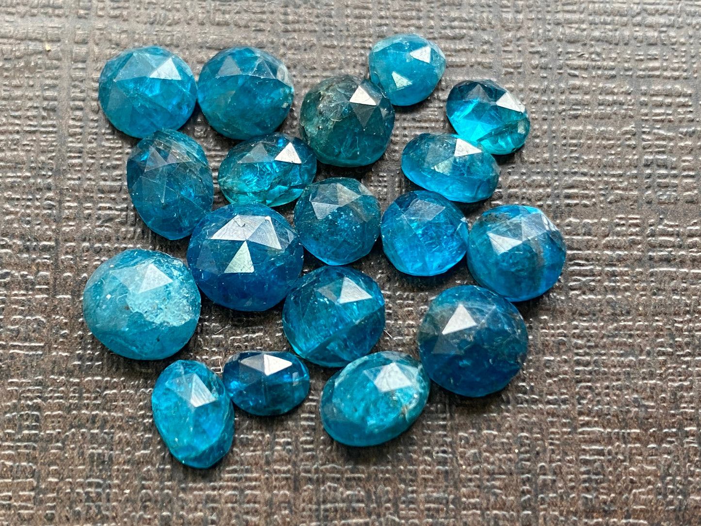 Lovely Rare Neon blue apatite flat cabochons oval rounds wholesale lot weight 19 carats pcs 18 size 5x4mm-7mm electric blue apatite