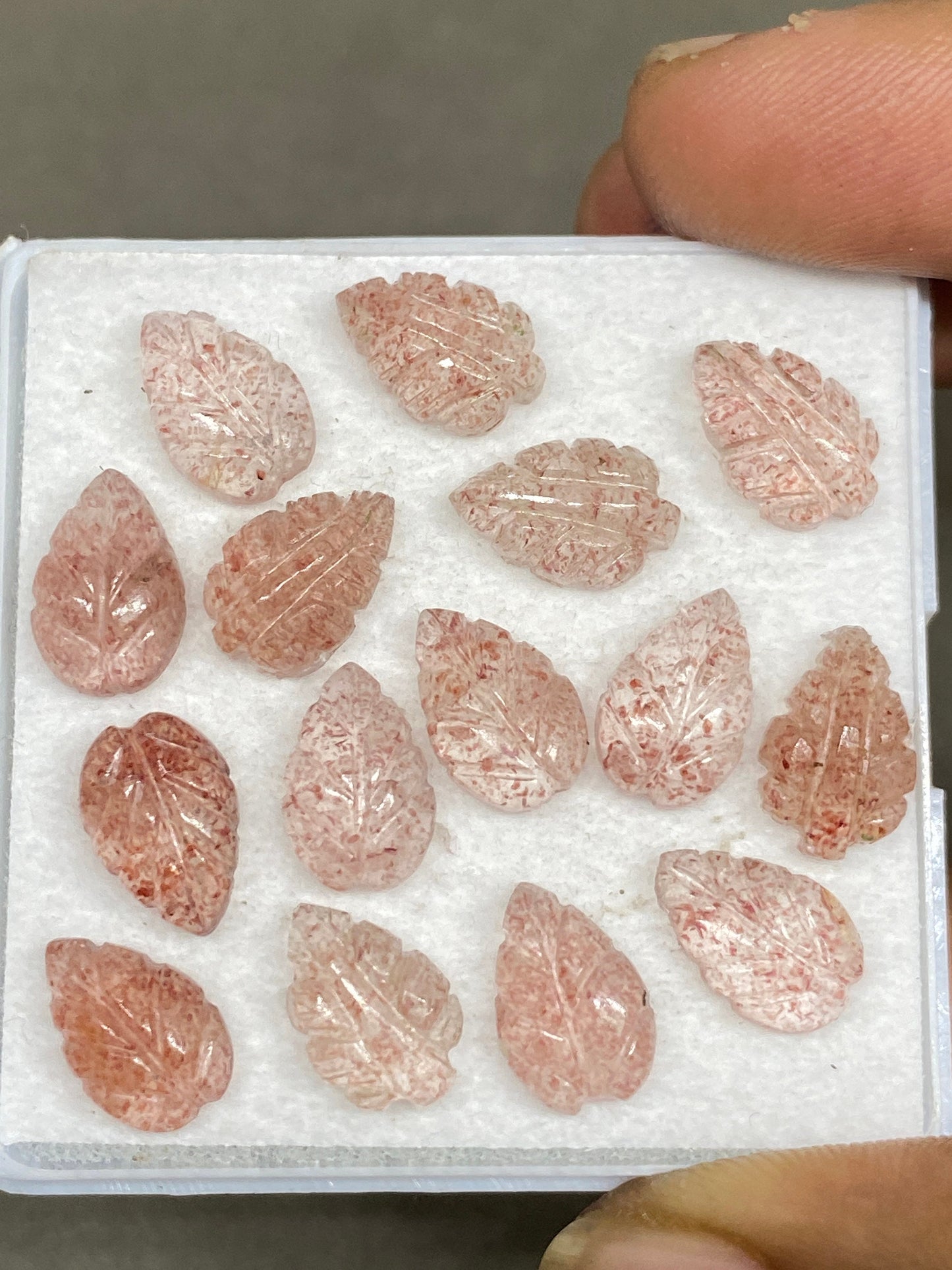 Fabulous Strawberry quartz leaves carving pink quartz leaves carvings wt 38 carats pcs 15 good size 12x8mm strawberry quartz leaf carving