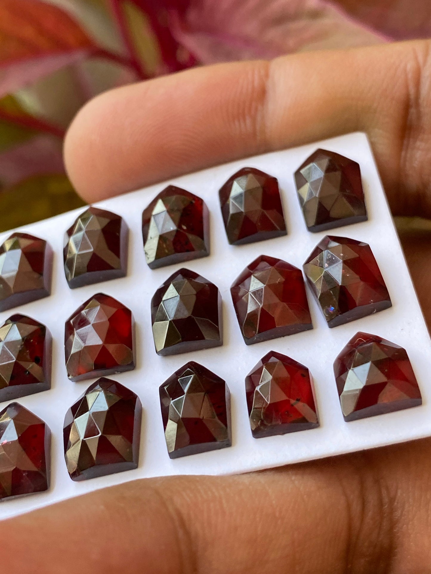 Gorgeous Rare red garnet geometric gate  wt 60 cts  pcs 15 size 9x7-10.5x8mm red garnet gate shape faceted jewelry supply