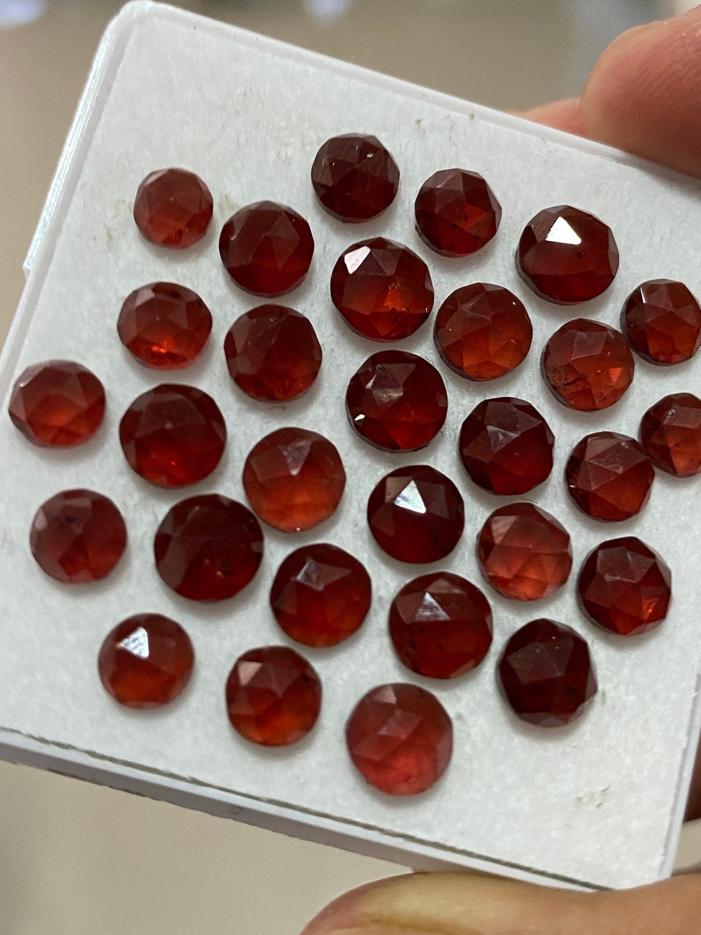 Gorgeous rare rosecut red garnet round rosecuts weight 35 carats pcs 29 size 5-6.5mm Fancy garnet rosecut