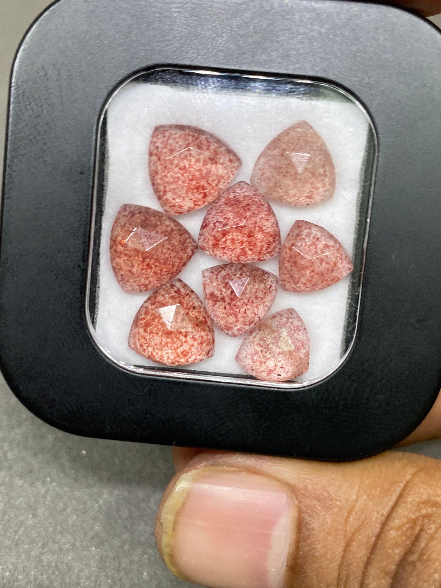 Mesmerising Strawberry quartz trillion rosecut cute lot pcs 8 weight 18.50 carats size 8-10x8mm approx pink color strawberry quartz rosecut