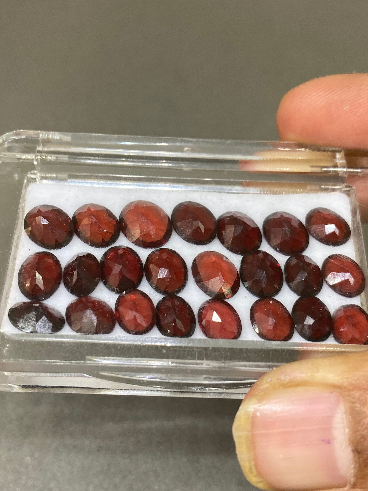 Rare Garnet cut oval shape pcs 23 size  wt 38 cts 8.1x6mm-10x8mm Garnet cut stone good quality January birth stone