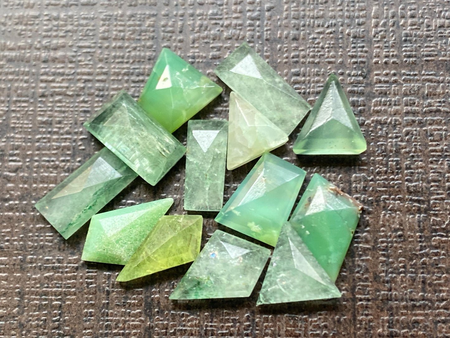 Vivacious chrysoprase  Geometric stepcut wholesale lot Pcs 13 weight 12.85 carats size 7x6mm-9x5mm chrysoprase stepcut