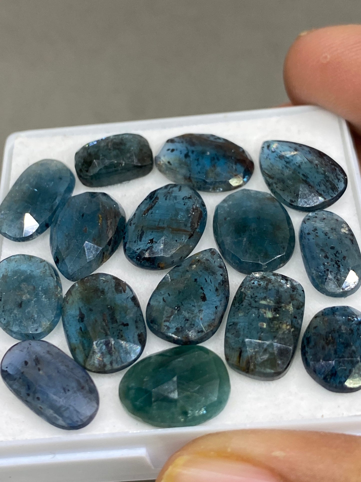 Very beautiful rare moss teal kyanite rosecut flats shape amazing quality lovely color weight 63 carats pieces 15 size 11x7-14x10mm rosecut