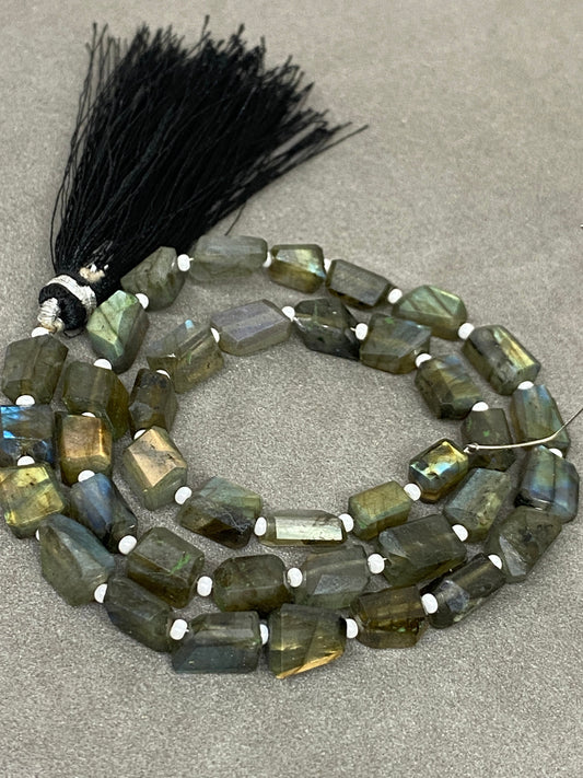 Natural labradorite faceted geometric nuggets 14 inches pcs 39 wt 113 cts size 7x5mm-10x6mm Faceted labradorite nuggets tumble briolette