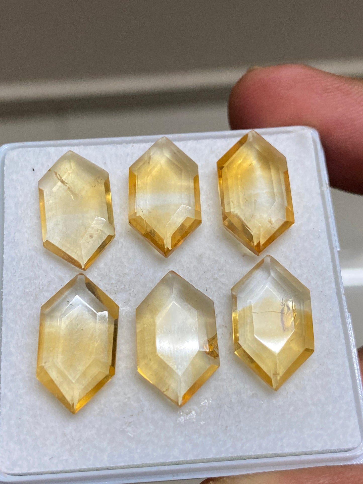 Dazzling rare citrine hexagon mirror cut weight 32 carats  pcs 6 size 17x8-18x10mm citrine mirror cut hexagon