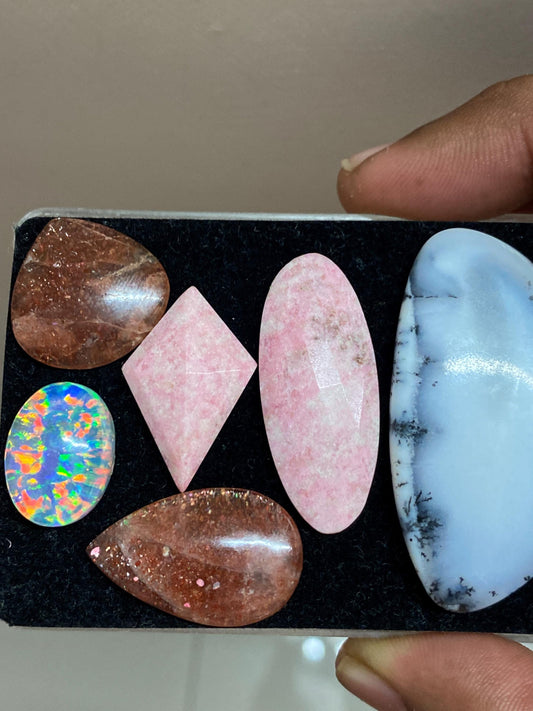 Beautiful rare multi cabochons Thulite rosecut fire opal doublet sunstone dendrite mix stones cabochon pcs 5 wt 127 cts 18x13-49x26mm