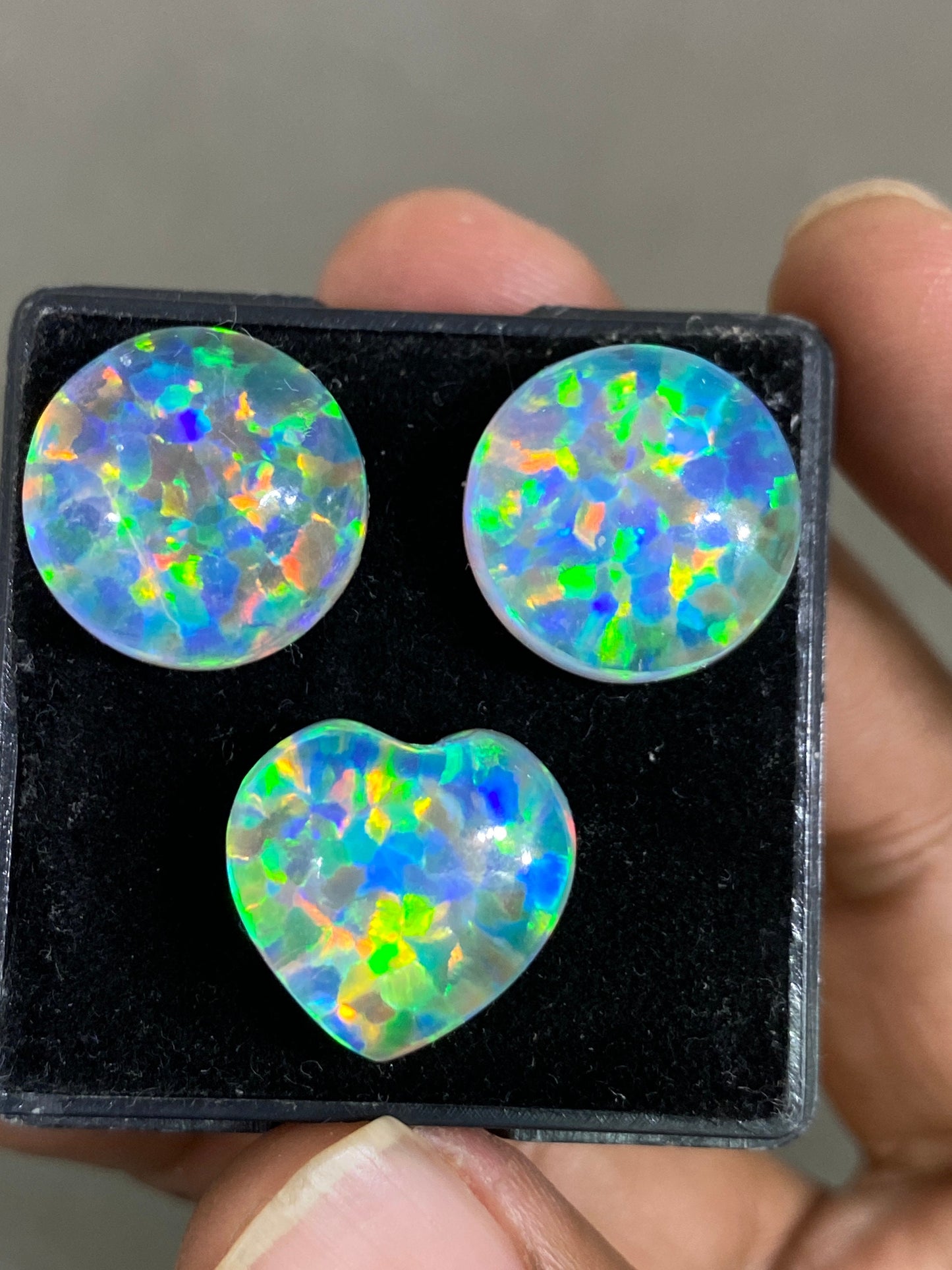 Amazing Multi fire aurora opal n crystal doublet round smooth cabochon heart Aurora opal pcs 3 wt carats size 16mm ring earring auroral opal