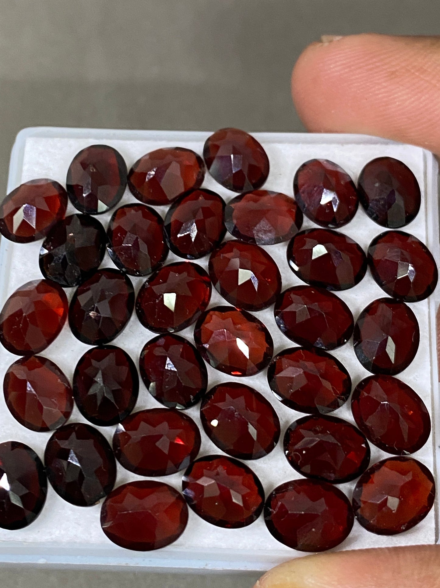 Rare Garnet cut oval shape pcs 34 size 9x7mm wt 68 cts Garnet cut stone good quality January birth stone