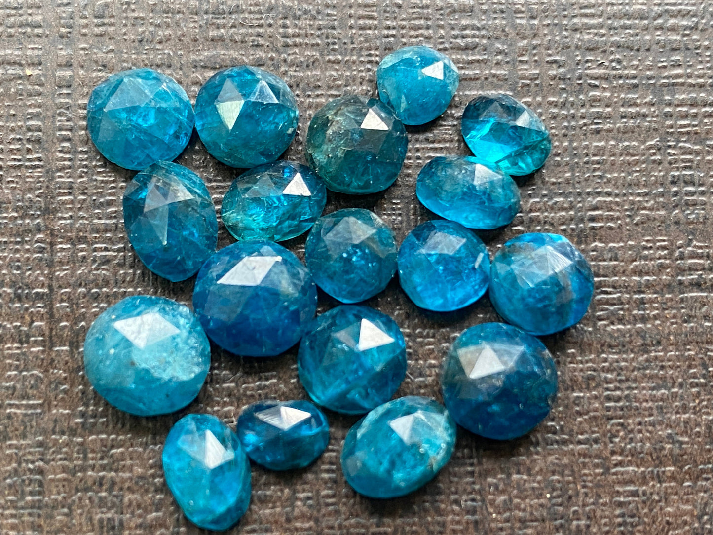 Lovely Rare Neon blue apatite flat cabochons oval rounds wholesale lot weight 19 carats pcs 18 size 5x4mm-7mm electric blue apatite