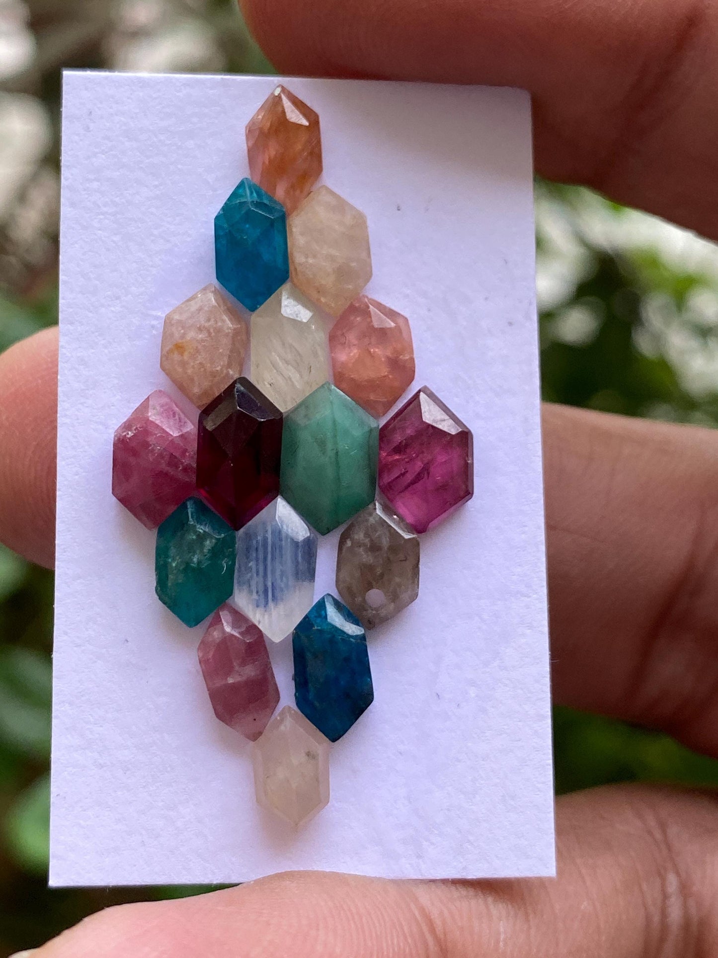 Fascinating multi stones apatite sunstone emerald moonstone red garnet pink tourmaline hexagon pcs 16 wt 16.20 carats size 7x5mm-9x6mm