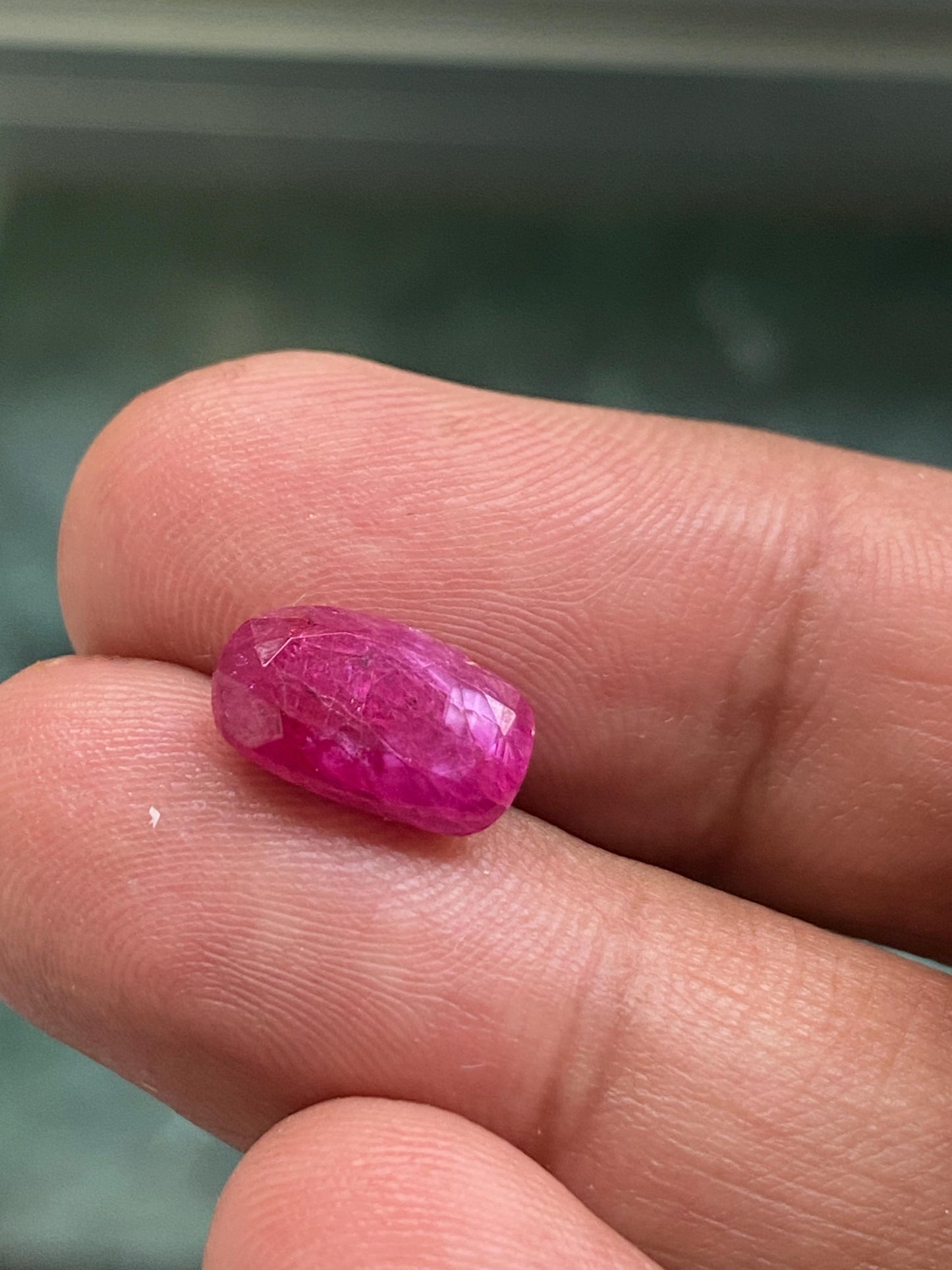 Stunning Natural Ruby cutstone fine quality and polish Weight 4.85 carats size 12x7.2mm