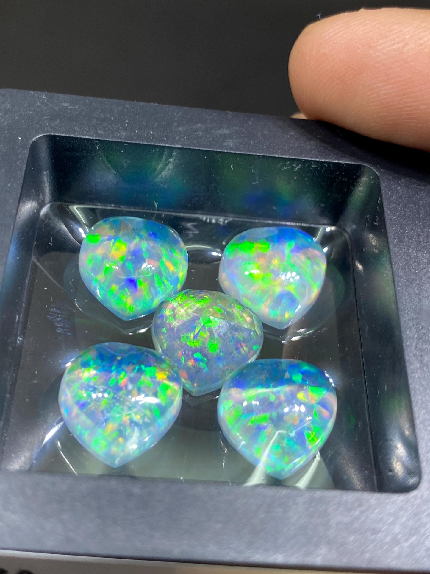 Gorgeous Multi fire aurora opal n crystal doublet heart gem smooth cab pcs 5 wt 30 carats big size 12mm ring pendant earring auroral opal