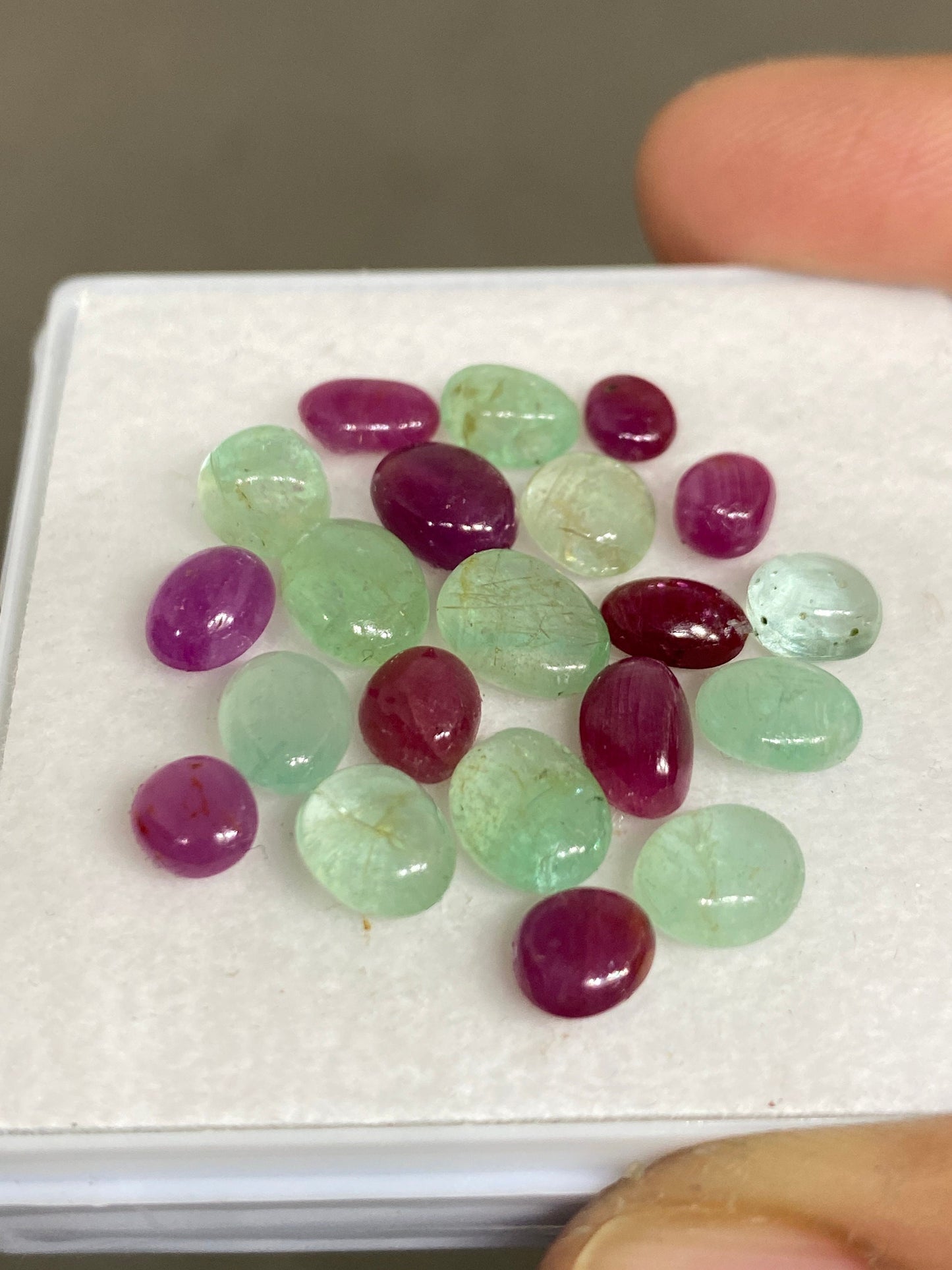 Stunning Very rare natural ruby emerald oval nuggets  pcs 21 wt 29 carats size 5.8x4.5mm-8.5x6.5mm unheated untreated ruby emerald nuggets