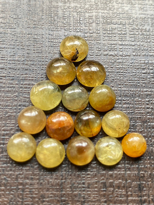 Stunning very rare Kenya mines yellow sapphire cabochons smooth Bicolor  wt 22 carats pcs 15 size 5.4x5-7.3x7mm sapphire round rosecut gems