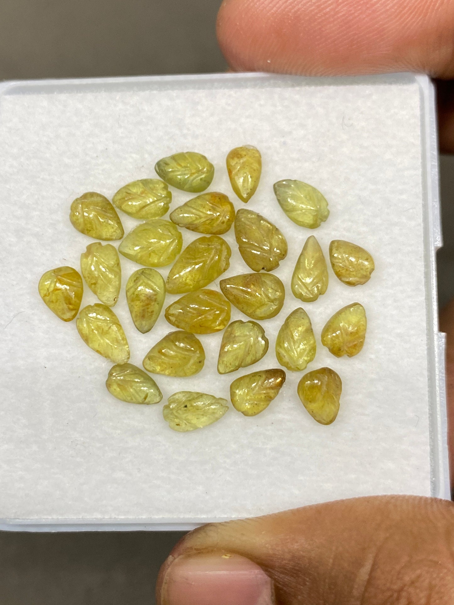 Vivacious Yellow sapphire leaves carving kenya mines beautiful color wt 14 carats pcs 25 size 5.8x4.3mm-8.4x5mm yellow sapphire leaf carving