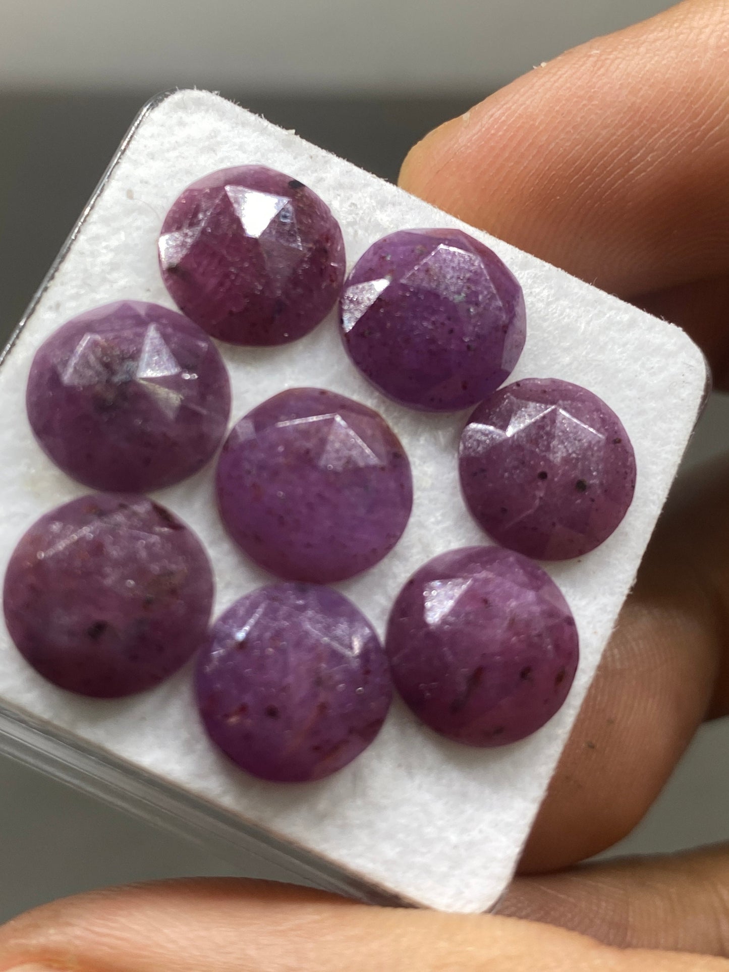 Purple red Sapphire Rosecut flats round shape  wt 26 cts 10mm pcs 8 purple sapphire round rosecut