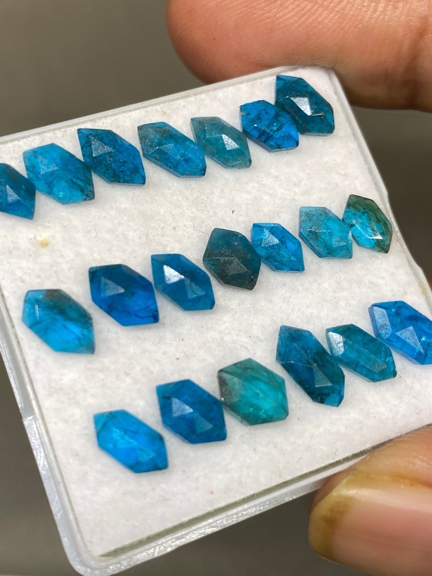 Gorgeous neon blue apatite hexagon stepcut faceted hexagon  size 7x4.2mm-9.2x4.6mm fancy kite nice pcs  20 color 13.25 cts apatite hexagon