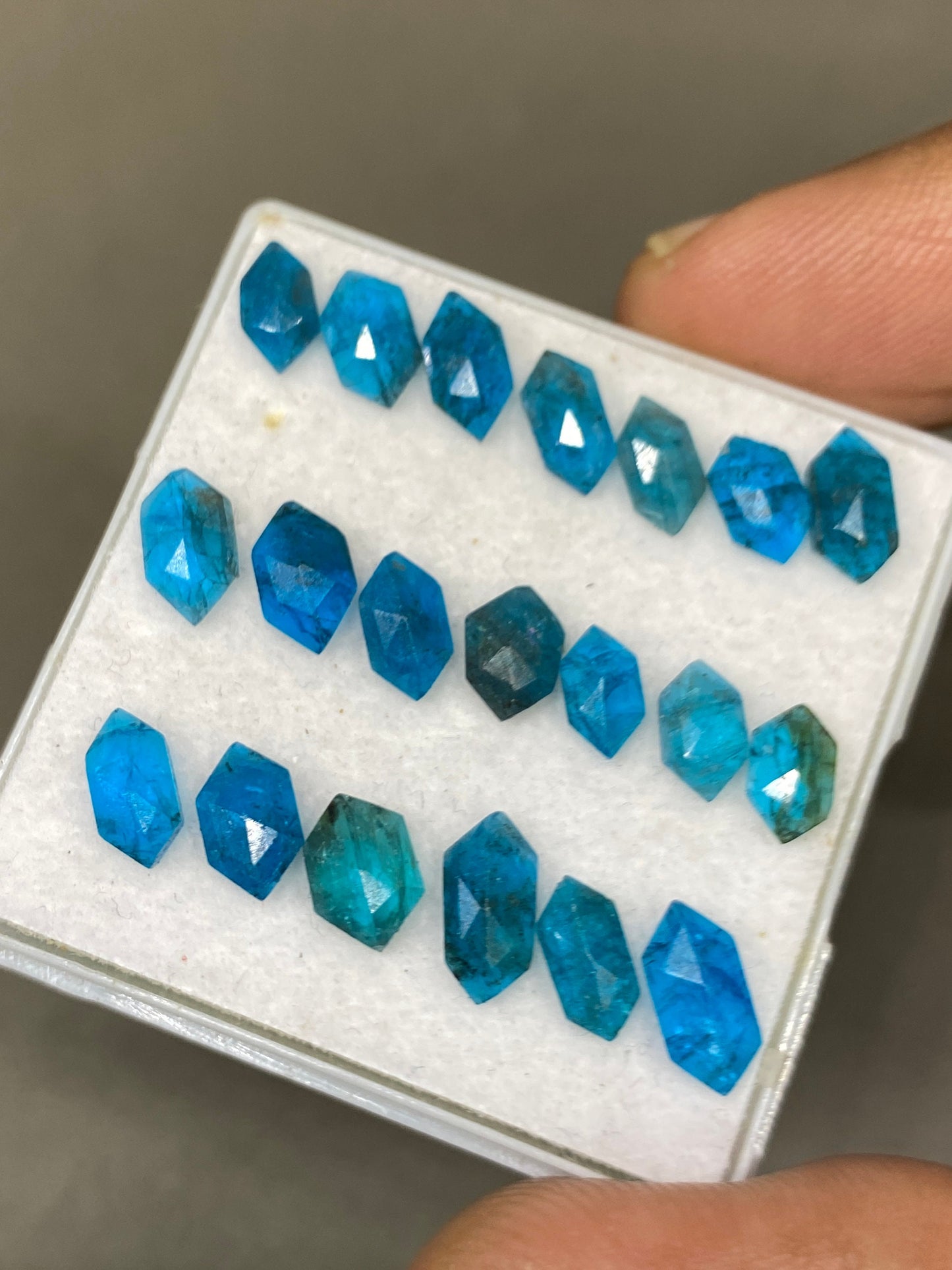 Gorgeous neon blue apatite hexagon stepcut faceted hexagon  size 7x4.2mm-9.2x4.6mm fancy kite nice pcs  20 color 13.25 cts apatite hexagon