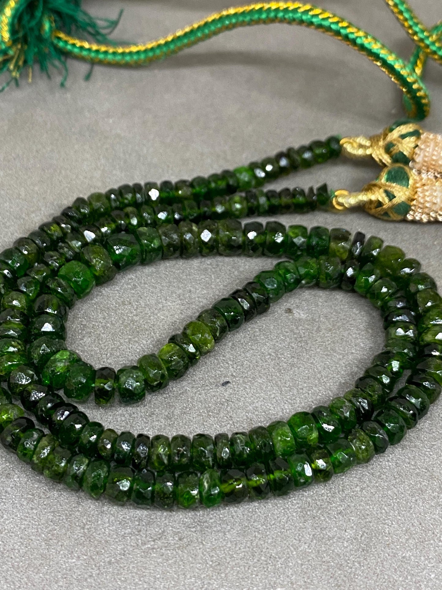 Rare chrome diopside faceted beads rare necklace weight 112 cts size 4.5mm-6mm  length 18 inches