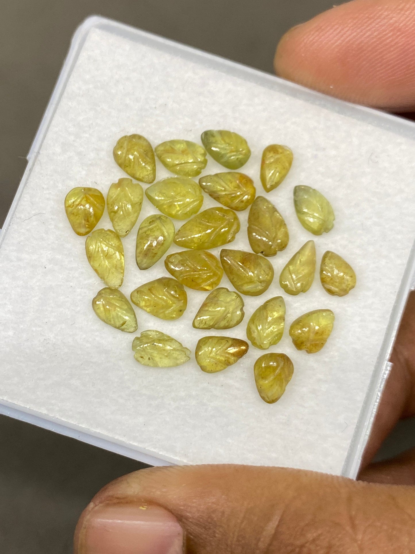 Vivacious Yellow sapphire leaves carving kenya mines beautiful color wt 14 carats pcs 25 size 5.8x4.3mm-8.4x5mm yellow sapphire leaf carving