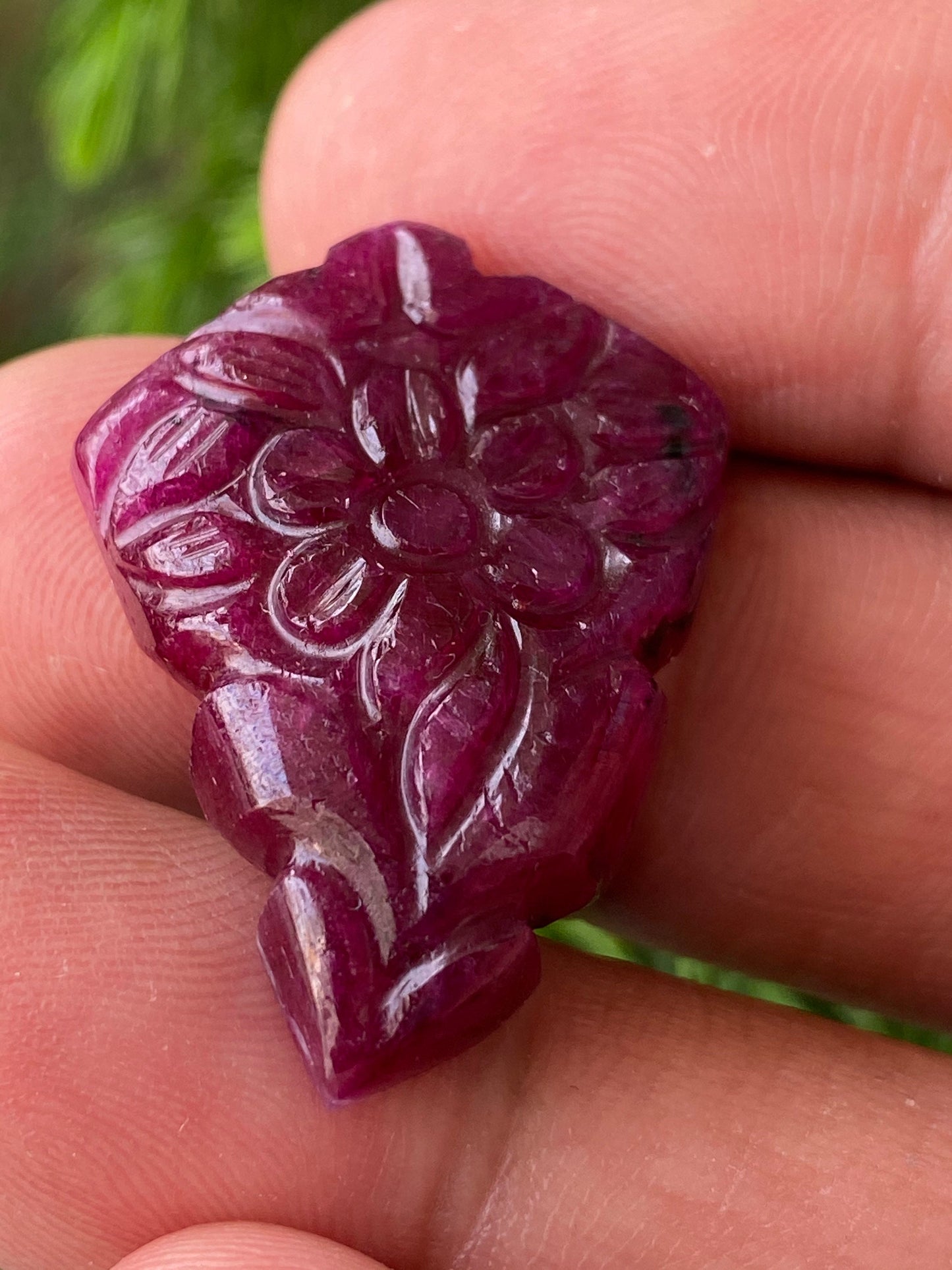 Dazzling very rare huge size natural ruby handmade flower carving weight 40 carats size 31.5x22.5mm ideal for pendant ruby leaf carving