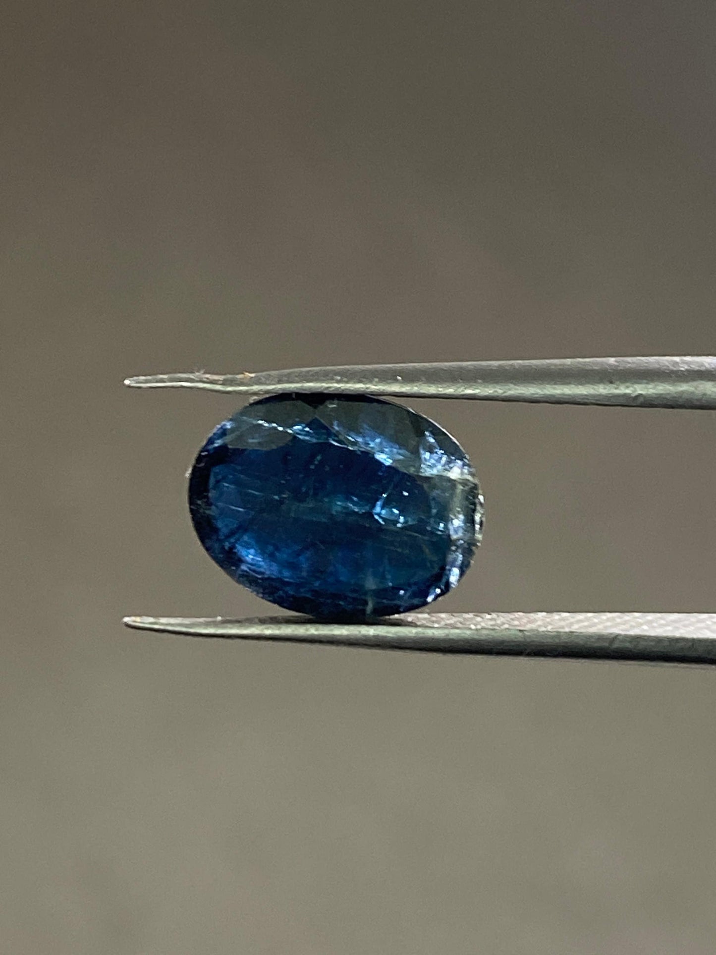 Very Rare blue sapphire oval aaa  natural unheated untreated weight 2.5 carats 10x8mm natural sapphire ring supply