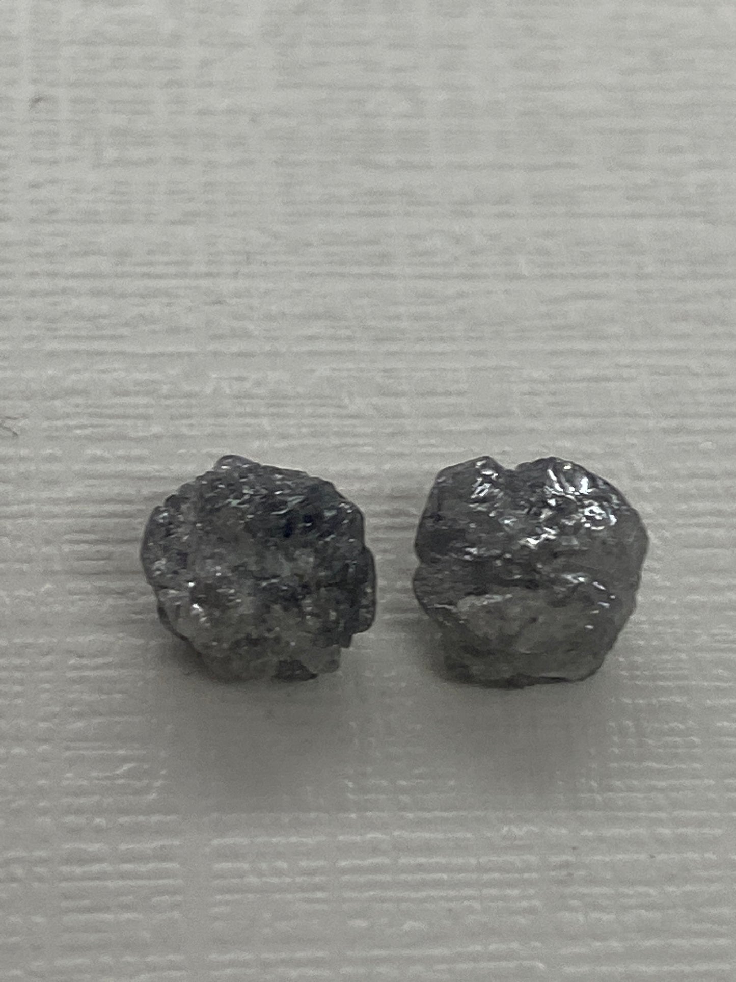 Natural Diamond raw pair ideal for earrings rough diamond pair wt 3.55 carats size 7.5x6.5mm diamond rough pair supply