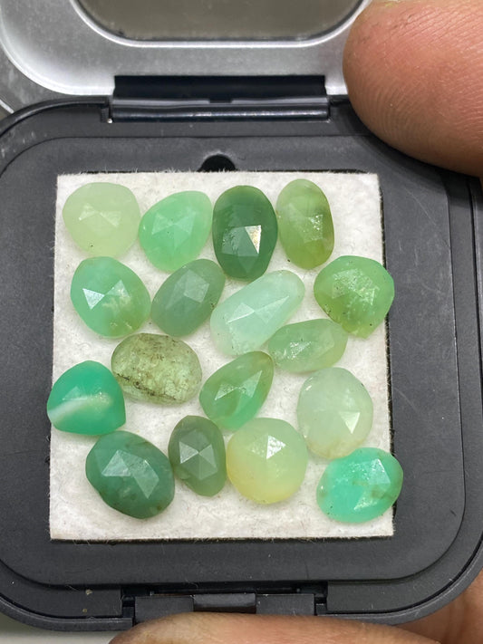 Scintillating Chrysoprase rosecut fancy wholesale lot fine quality wt 12.60 carats pcs 17 small size  7x4.8-9x5mm chrysoprase rosecut