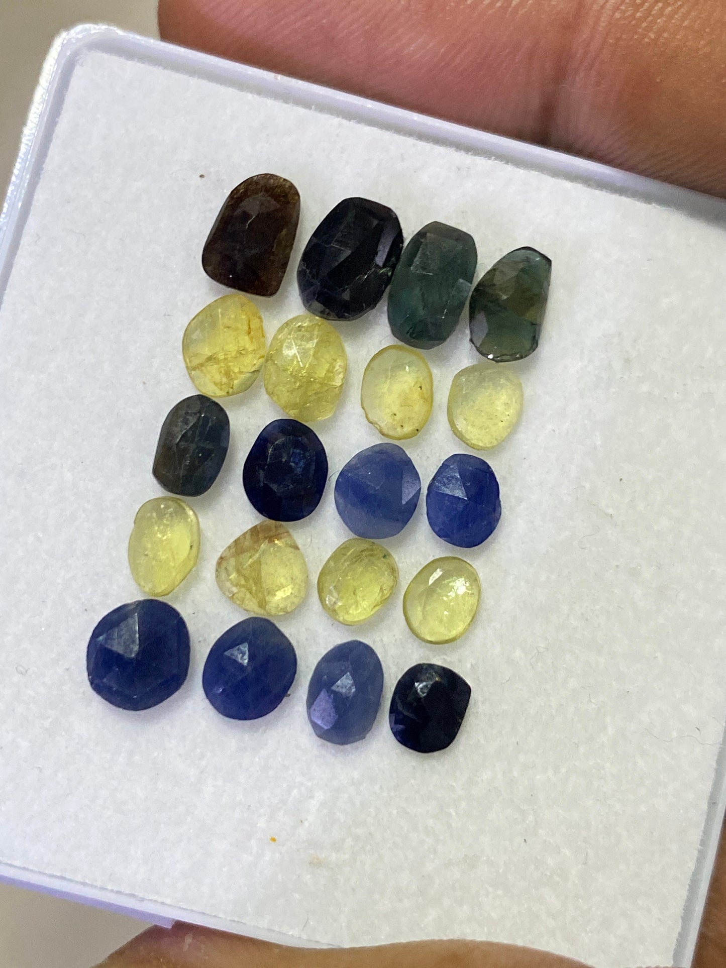 Blue Sapphire yellow sapphire rose cut wt 10 carats pcs 20 small sizes 5x4mm-7x5mm good quality blue sapphire yellow rosecut gems sapphire